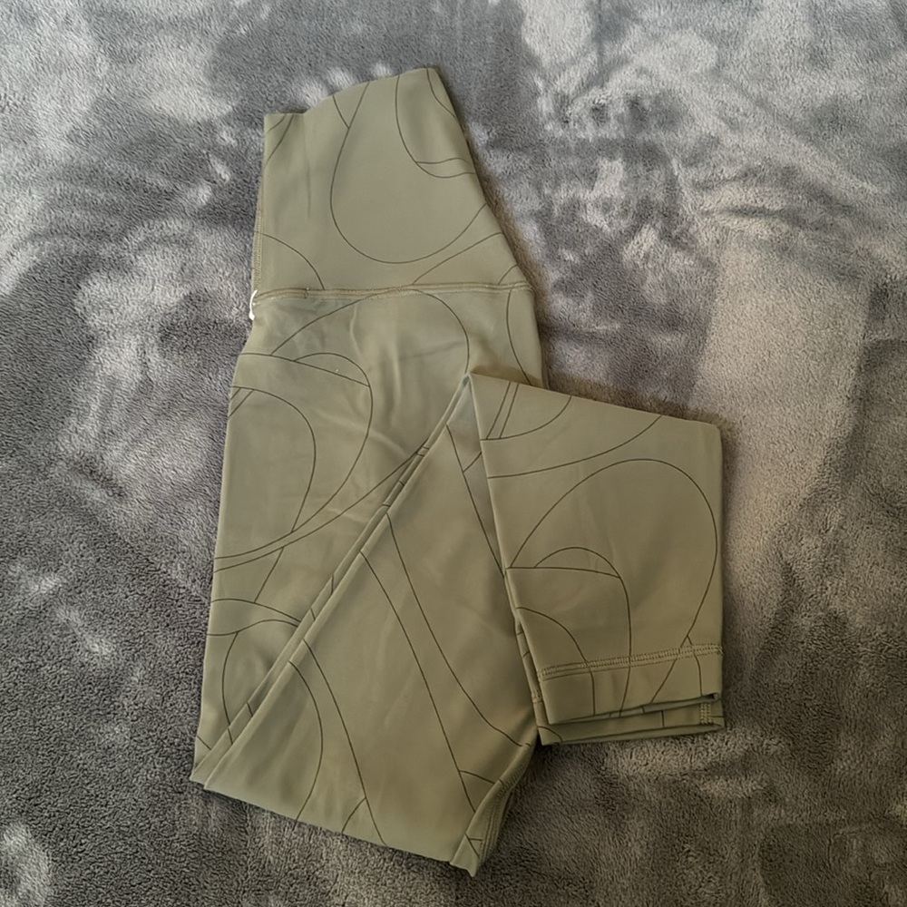 Lululemon Align HR Pant 25” - Picture 6 of 9
